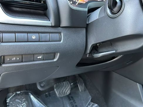 Used 2021 Nissan Rogue SL FWD image 20