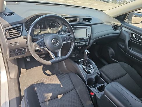 Used 2020 Nissan Rogue SV AWD/4WD image 16