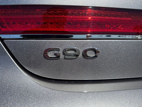 Used 2021 Genesis G90 3.3T Premium RWD image 22