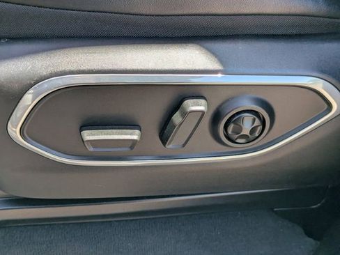 Used 2024 Jeep Wagoneer Series II w/ Flexible Seating Group AWD/4WD image 20