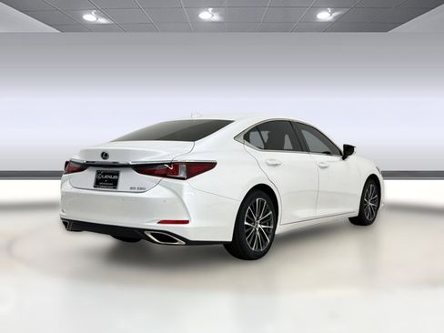 Certified 2025 Lexus ES 350 w/ Premium Package FWD image 9