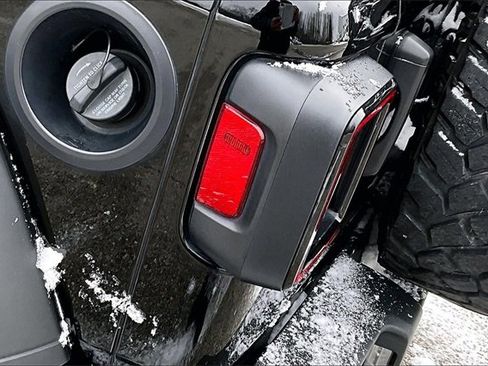 Certified 2021 Jeep Wrangler Unlimited Willys image 29