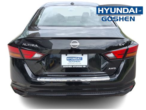 Used 2023 Nissan Altima 2.5 SV AWD/4WD image 7