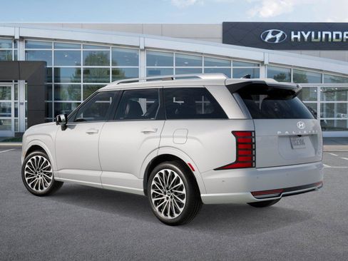 New 2026 Hyundai Palisade Calligraphy FWD image 5
