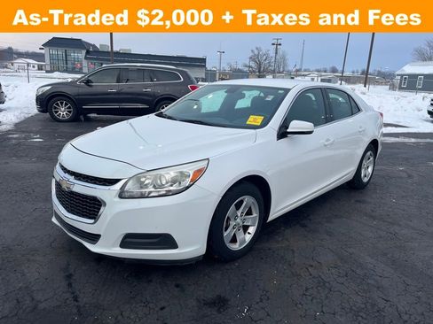 Used 2016 Chevrolet Malibu LT image 1