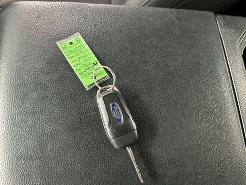 Used 2018 Ford F150 XL w/ Equipment Group 101A Mid AWD/4WD image 12