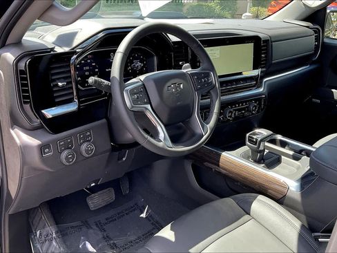 Used 2026 Chevrolet Silverado 1500 LT Trail Boss w/ LT Trail Boss Premium Package image 14