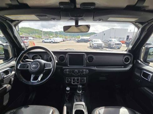 Used 2022 Jeep Gladiator High Altitude AWD/4WD image 15