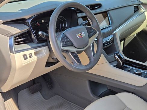 Certified 2023 Cadillac XT5 Premium Luxury AWD/4WD image 10