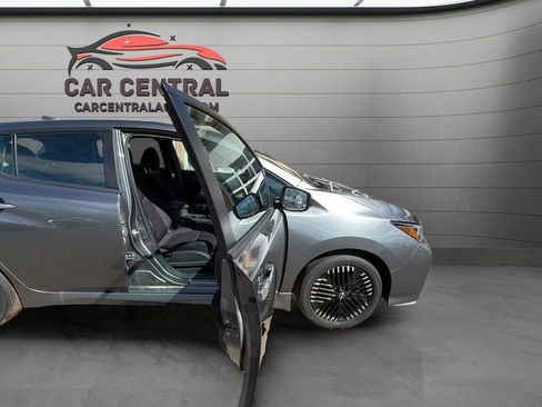 Used 2025 Nissan Leaf SV Plus image 13