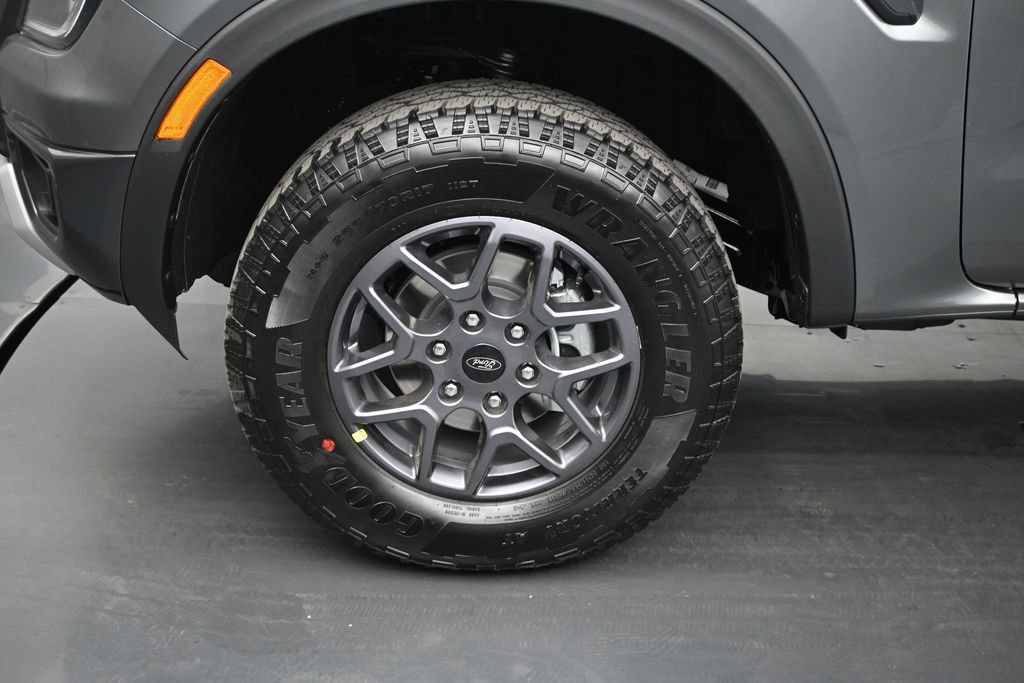 New 2026 Ford Ranger XLT w/ Black Appearance Package AWD/4WD image 20