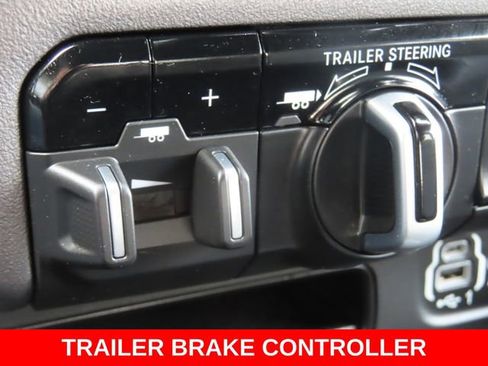 Used 2023 RAM 1500 Big Horn AWD/4WD image 36