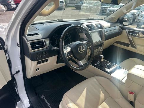 Used 2020 Lexus GX 460 Premium w/ Premium Package AWD/4WD image 22