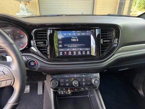 Used 2022 Dodge Durango GT w/ Blacktop Package AWD/4WD image 15