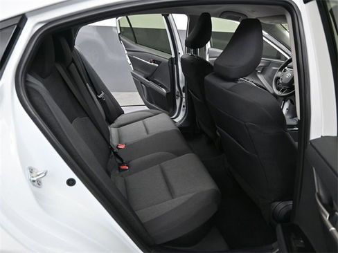 Used 2025 Toyota Camry LE w/ Convenience Package image 11