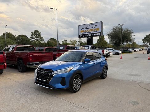 Used 2022 Nissan Kicks SV FWD image 40