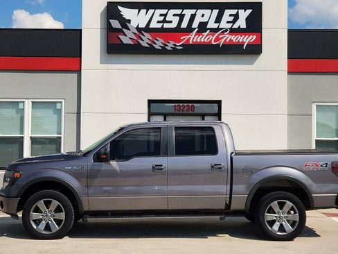 Used 2014 Ford F150 FX4 w/ Equipment Group 402A Luxury AWD/4WD image 27