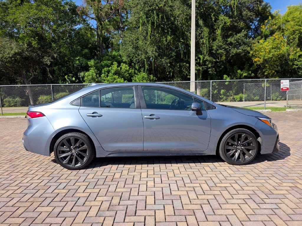 Used 2026 Toyota Corolla SE FWD image 12
