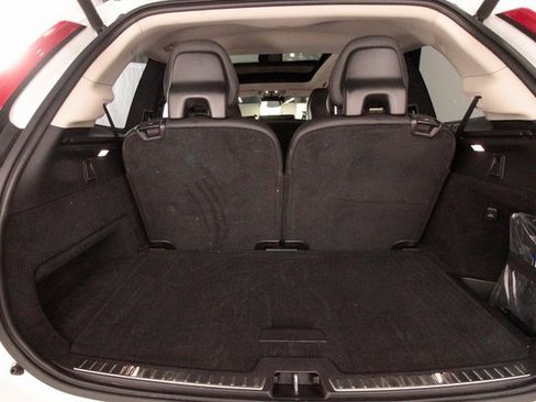 Certified 2022 Volvo XC90 T6 Momentum w/ Protection Package image 10