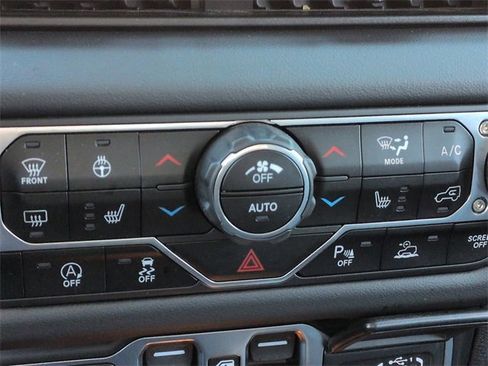 Certified 2024 Jeep Wrangler Unlimited Rubicon image 24