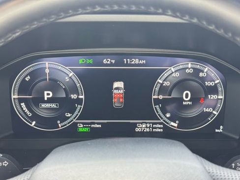 Used 2025 Mitsubishi Outlander 4WD Plug-In Hybrid image 29