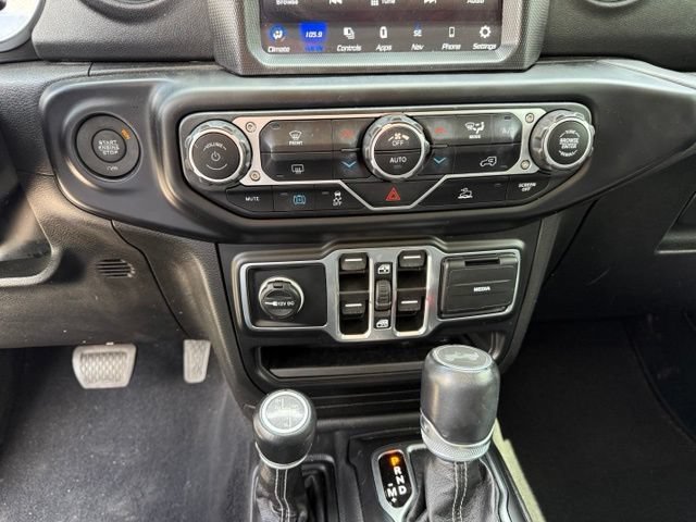 Used 2023 Jeep Wrangler Unlimited Sahara AWD/4WD image 23