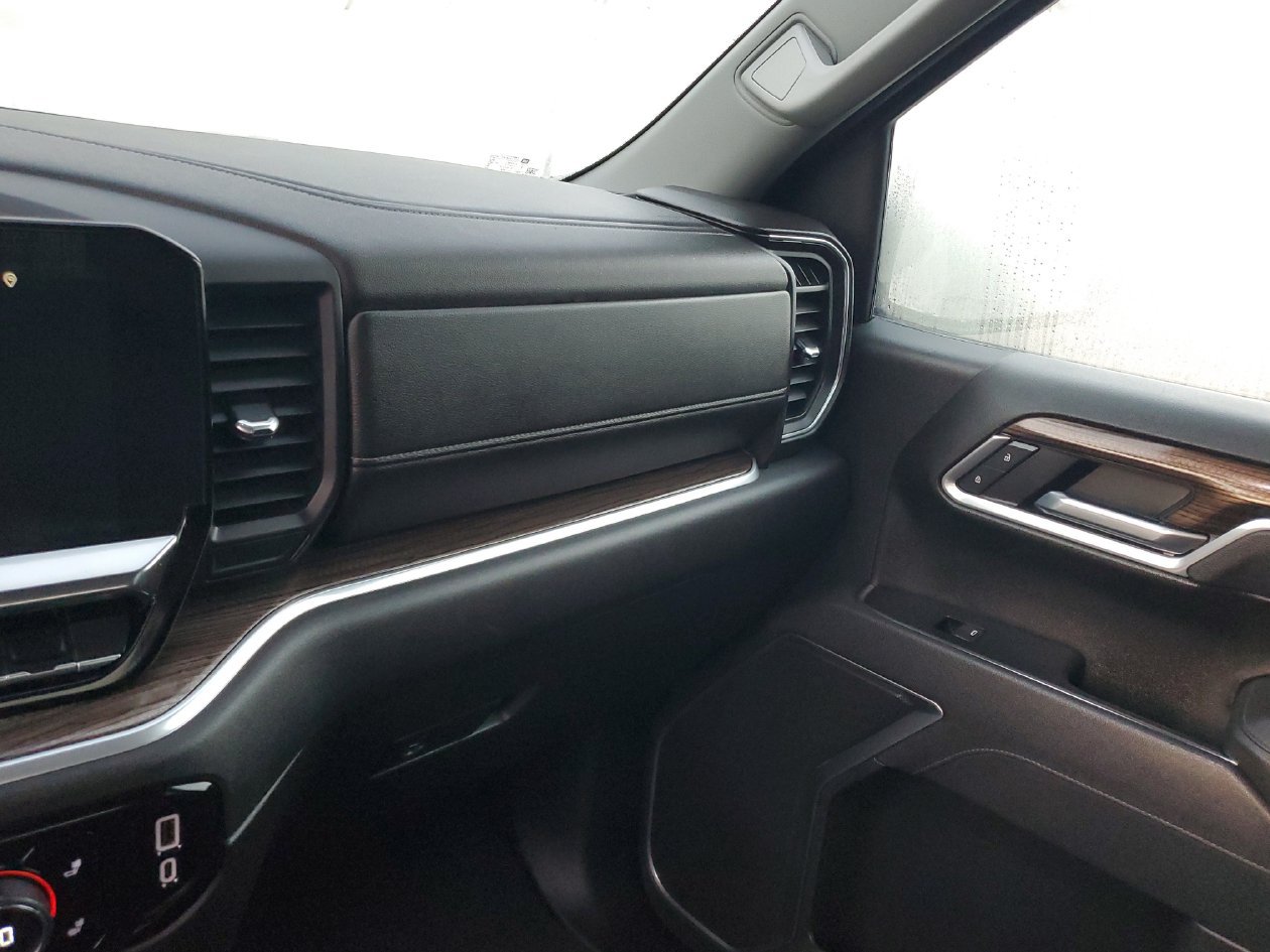 Used 2026 Chevrolet Silverado 1500 RST AWD/4WD image 27