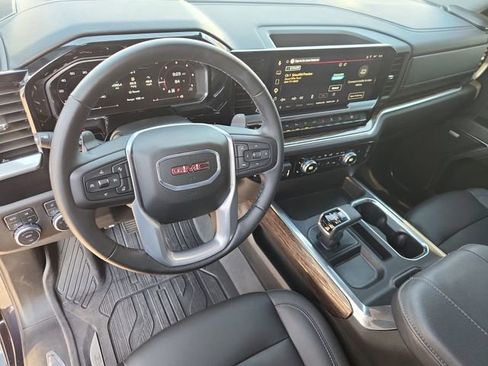 Used 2026 GMC Sierra 1500 Elevation w/ Elevation Premium Package AWD/4WD image 10