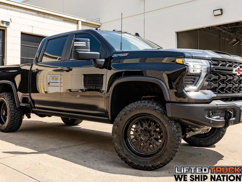 Used 2025 Chevrolet Silverado 2500 ZR2 w/ ZR2 Bison Edition AWD/4WD image 1
