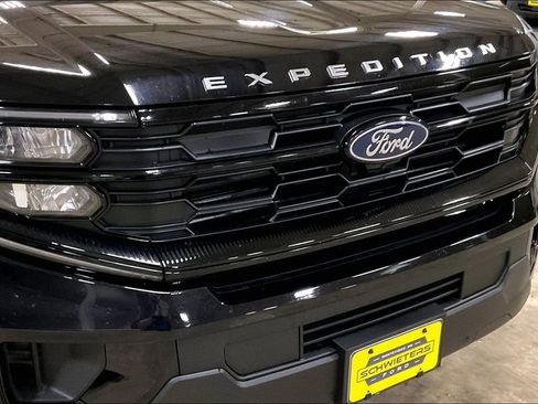 Certified 2025 Ford Expedition Max Active AWD/4WD image 30