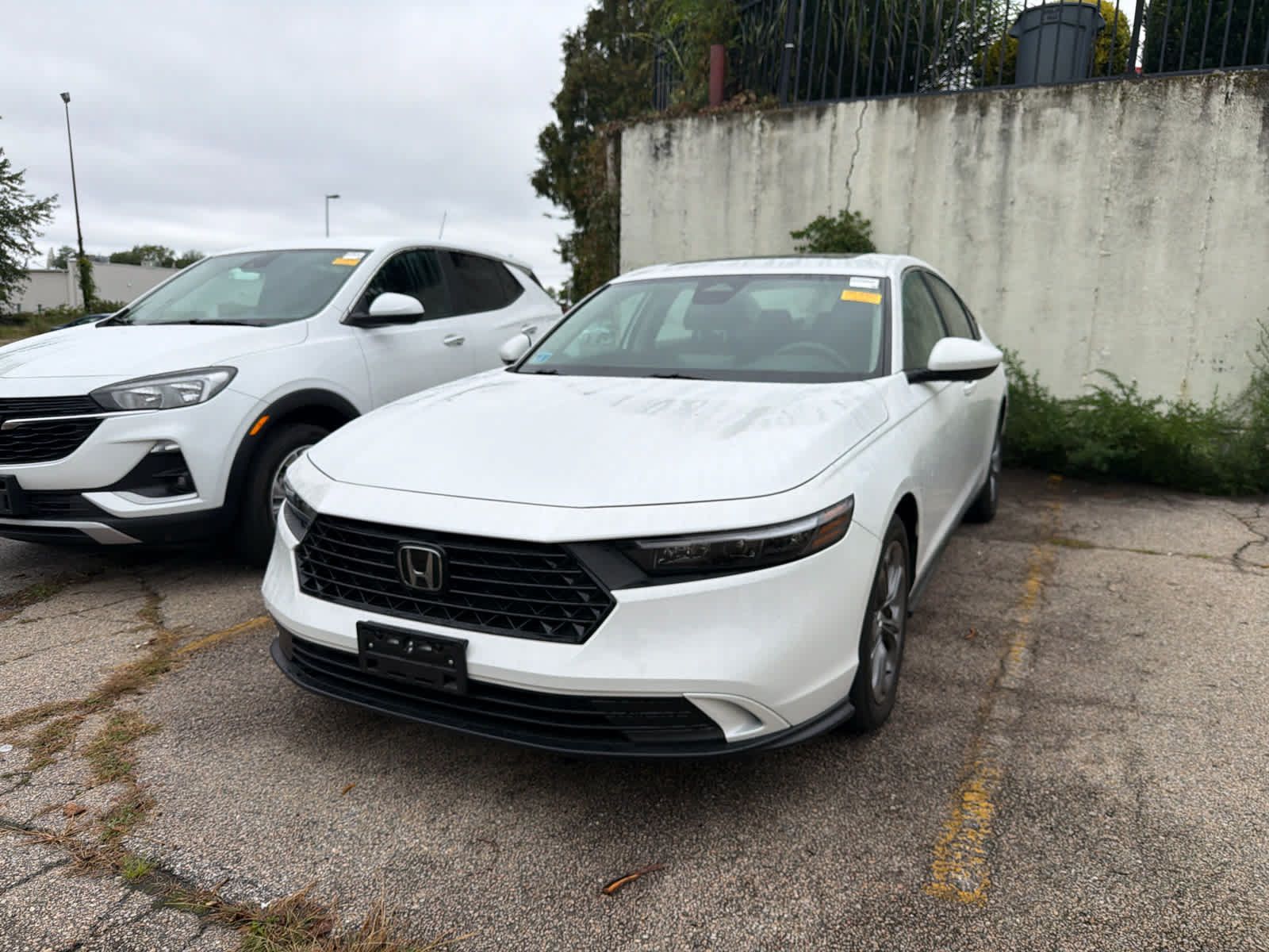 Used 2023 Honda Accord EX image 8