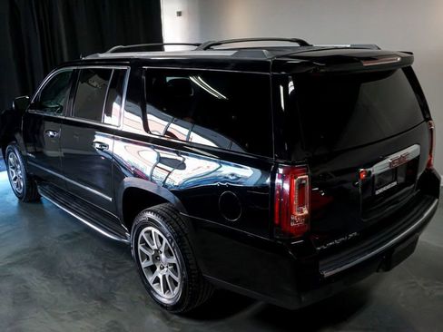 Used 2018 GMC Yukon XL Denali w/ Open Road Package image 40