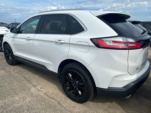 Used 2019 Ford Edge SEL w/ Equipment Group 201A FWD image 5