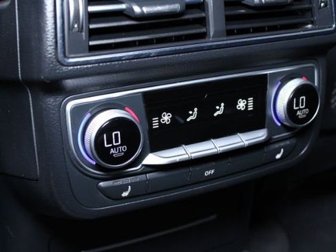 Used 2017 Audi Q7 3.0T Prestige w/ Prestige Package image 26