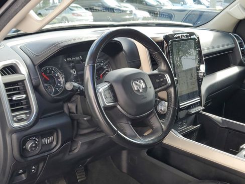 Used 2022 RAM 1500 Laramie image 10