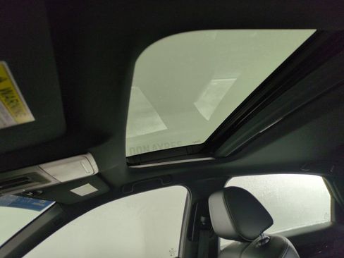 Certified 2025 Honda Civic Sport Touring image 25