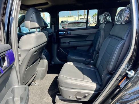 New 2026 Hyundai Santa Fe Calligraphy w/ Tow & Go Package AWD/4WD image 19