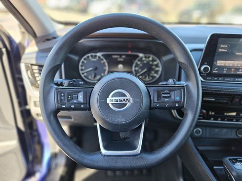 Used 2021 Nissan Rogue SV image 27