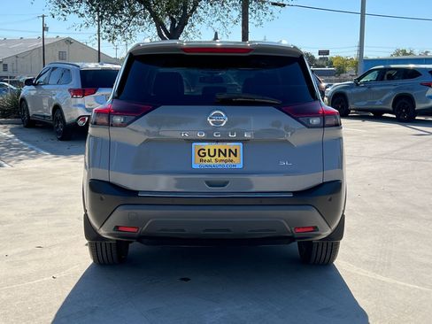 Used 2021 Nissan Rogue SL image 6