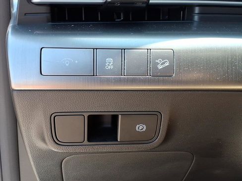 Used 2024 Hyundai Kona SEL FWD image 18