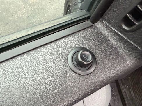 Used 2013 Ford F150 XLT w/ Luxury Equipment Group image 13