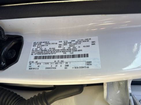 Used 2019 Ford F150 Lariat w/ Equipment Group 502A Luxury image 28