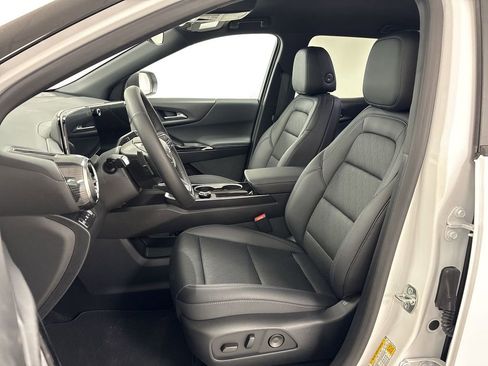 New 2026 Chevrolet Equinox LT w/ Convenience Package II AWD/4WD image 10