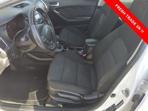 Used 2017 Kia Forte LX image 14