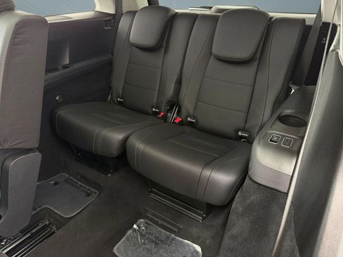 Used 2023 Mercedes-Benz GLS 450 4MATIC image 25