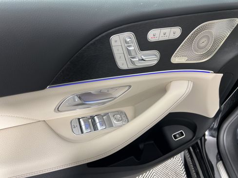 New 2026 Mercedes-Benz GLS 450 4MATIC image 19