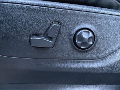 Used 2021 RAM 1500 Big Horn image 26