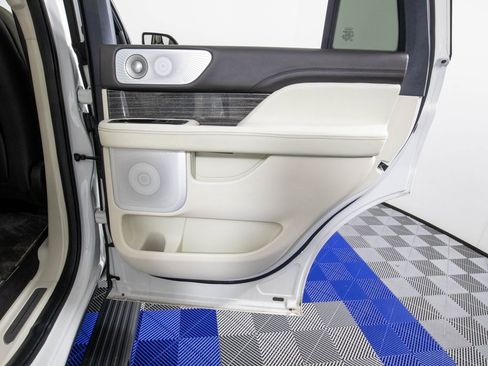 Used 2023 Lincoln Navigator Black Label image 19