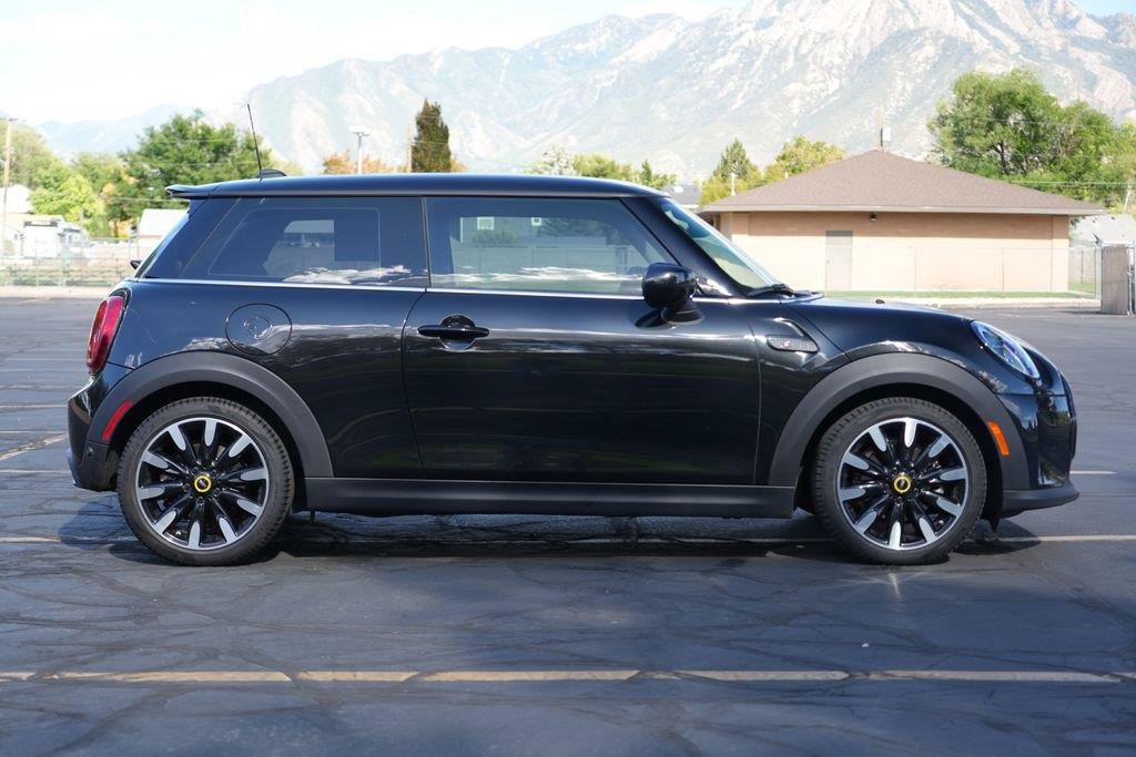 Certified 2024 MINI Cooper SE FWD image 6