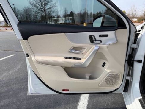 Used 2020 Mercedes-Benz A 220 A 220 4MATIC AWD 4dr Sedan image 11